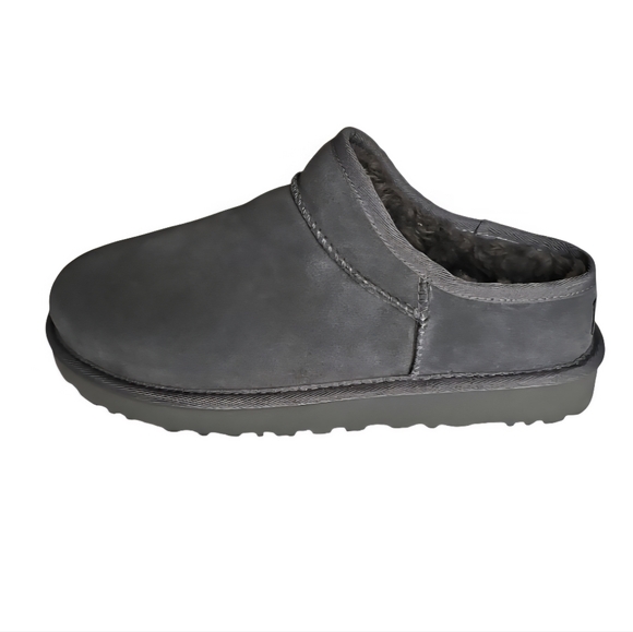 UGG Classic Grey Slipper in Womens Size 10 S/N 1108193 NEW - Picture 1 of 9